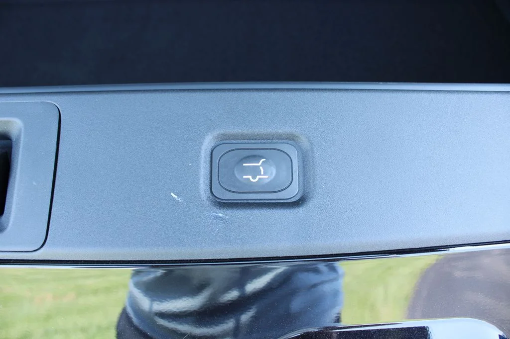 New 2027 Agate Black Metallic Ford MAX Platinum image 13