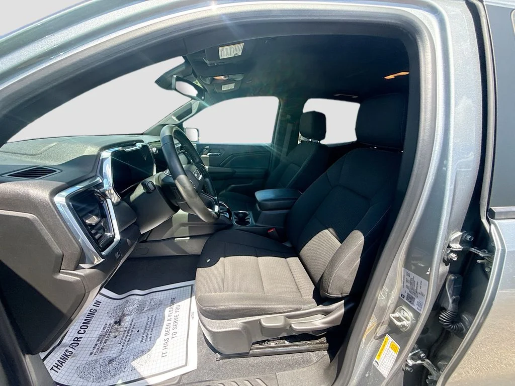 Used 2023 Silver GMC Elevation image 23