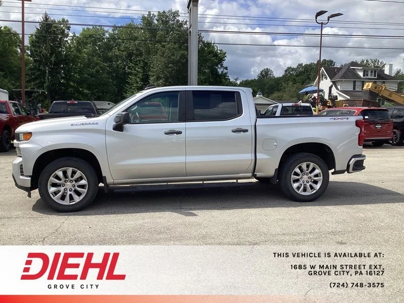 Used 2021 Silver Chevrolet Custom image 4