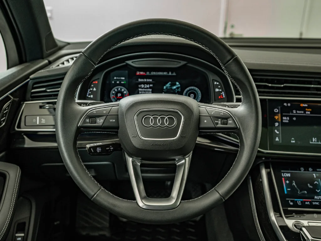 Used 2025 Glacier White Metallic Audi 55 Premium Plus image 22