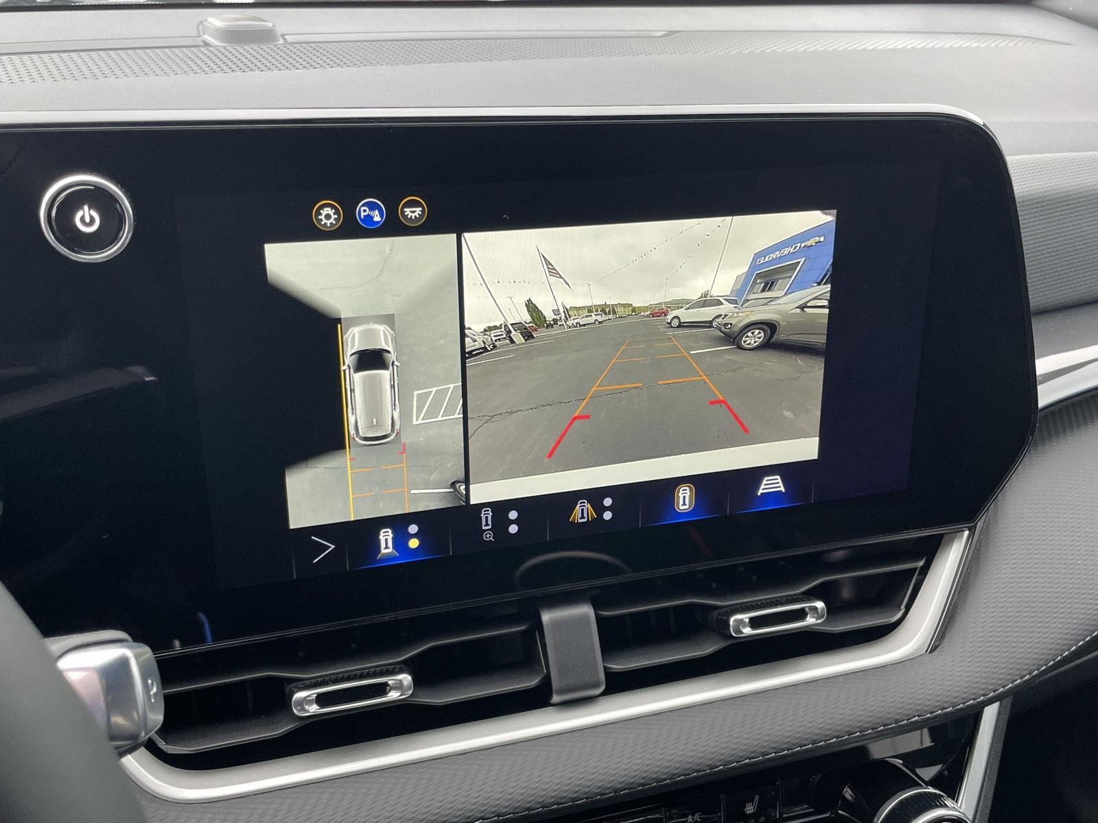 New 2026 Summit White Chevrolet LT image 35