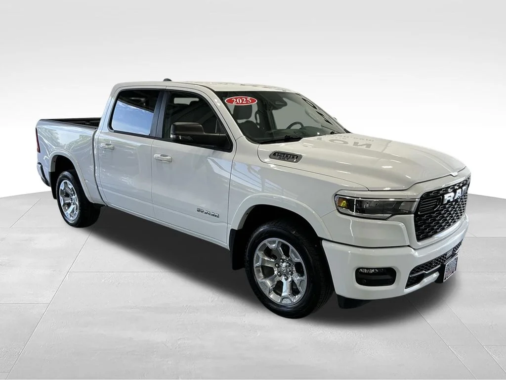 2025 RAM 1500 Big Horn/Lone Star 4x4 Crew Cab 5'7's photo