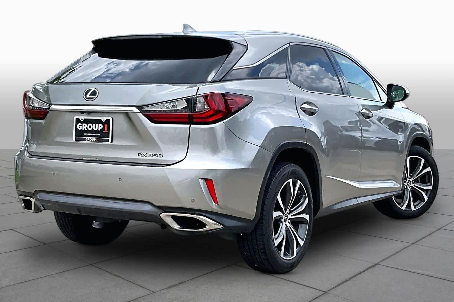 Used 2019 Atomic Silver Lexus  image 11