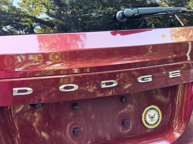Used 2017 Red Dodge SXT image 10