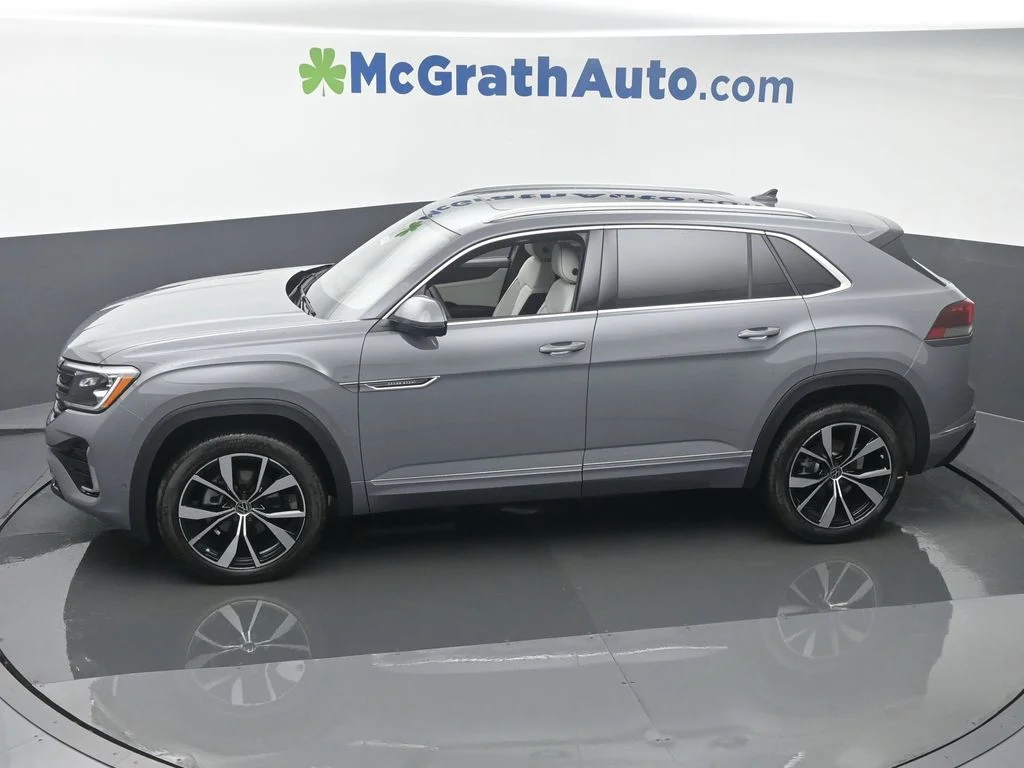 Used 2024 Silver Volkswagen 2.0T SEL Premium R-Line image 29