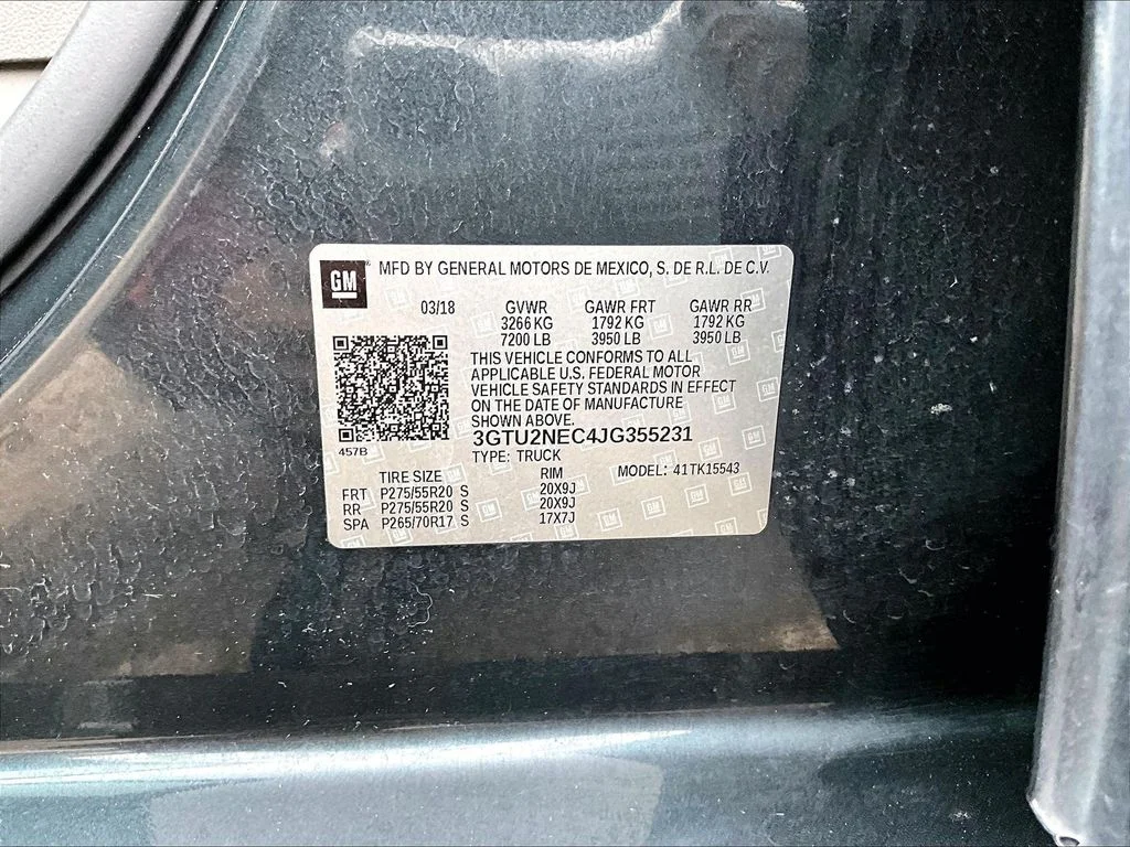 Used 2018 Gray GMC SLT image 22