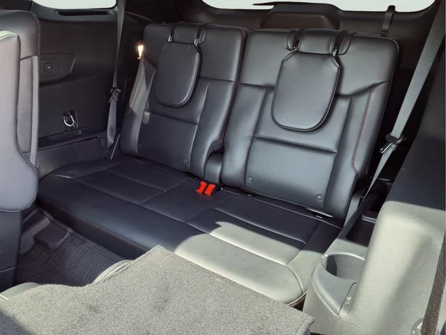 2025 Ford Explorer ST - Photo 28
