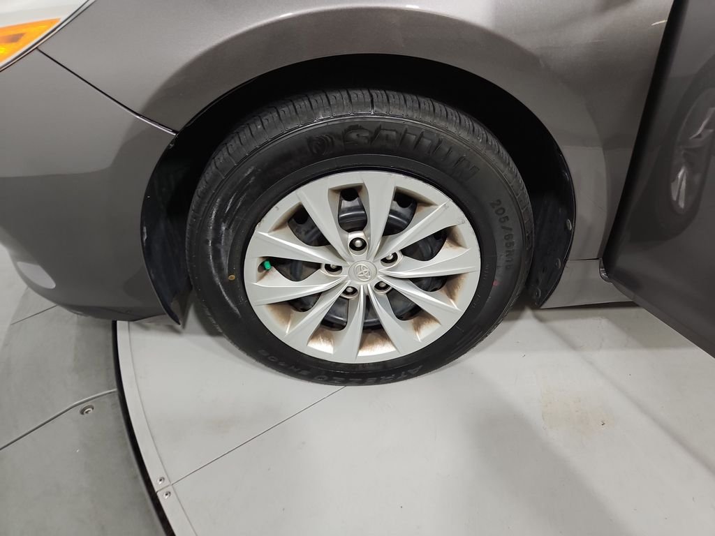 Used 2016 Gray Toyota LE image 26