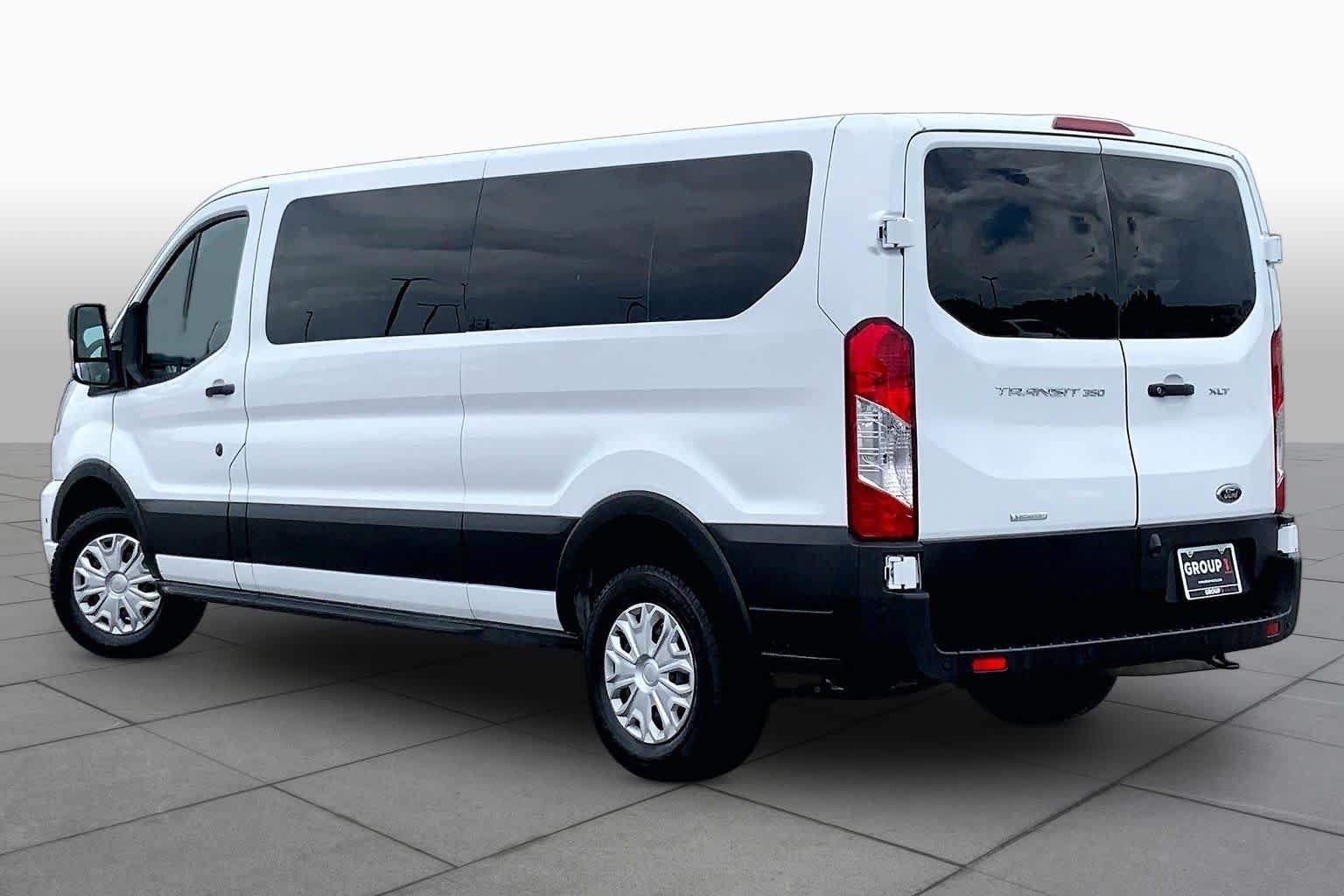 Used 2025 Oxford White Ford XLT image 12