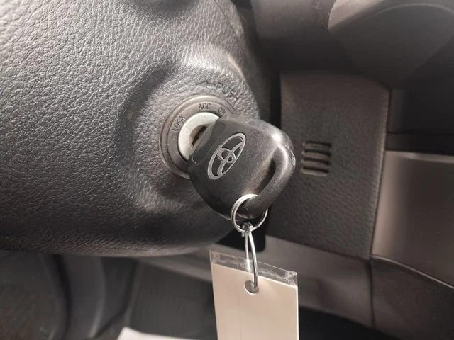 Used 2019 Gray Toyota SR5 image 18