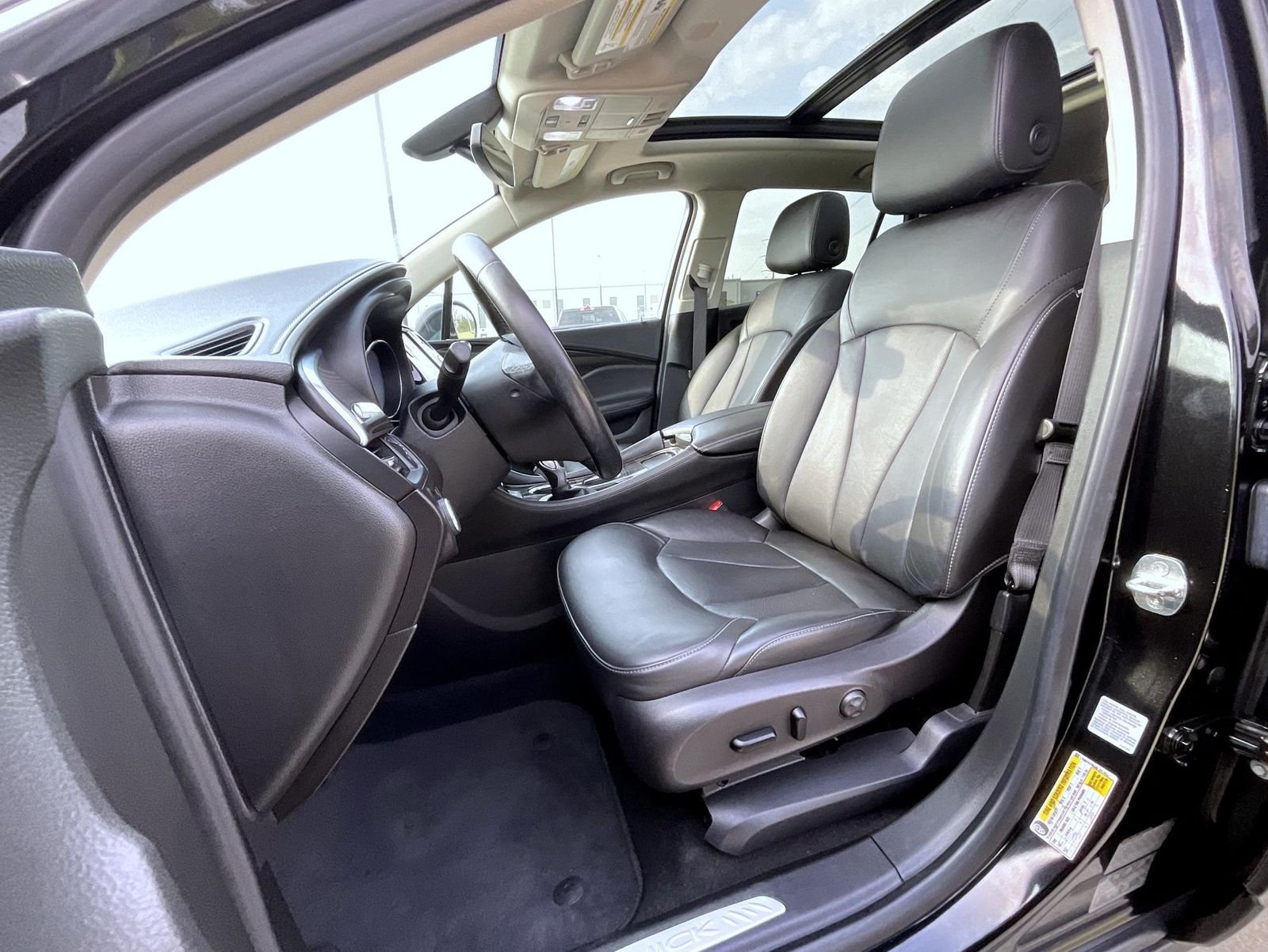 Used 2020 Black Buick Essence image 11