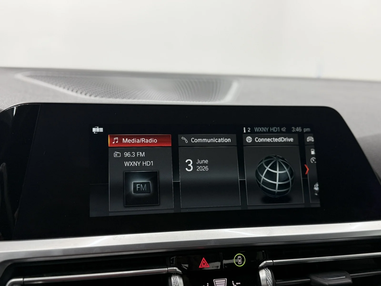 Used 2019 Jet Black BMW 330i xDrive image 18