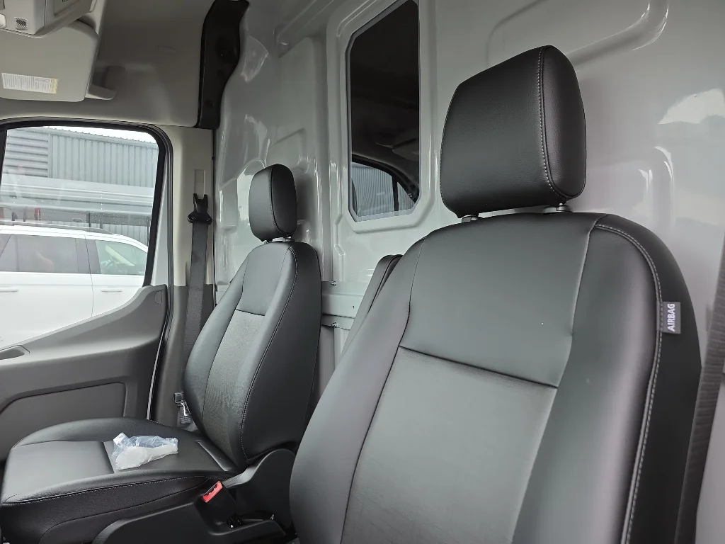 New 2026 Oxford White Ford Cargo Van image 18