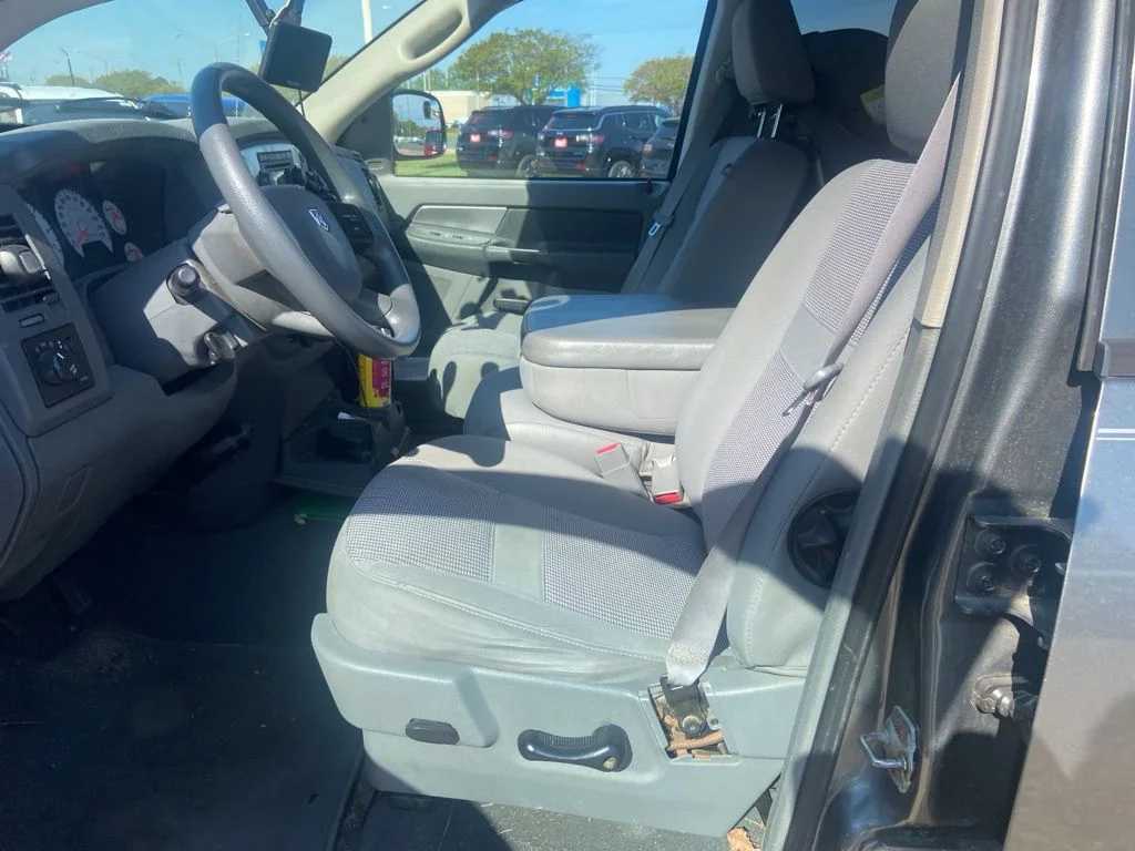Used 2008 Gray Dodge SLT image 73