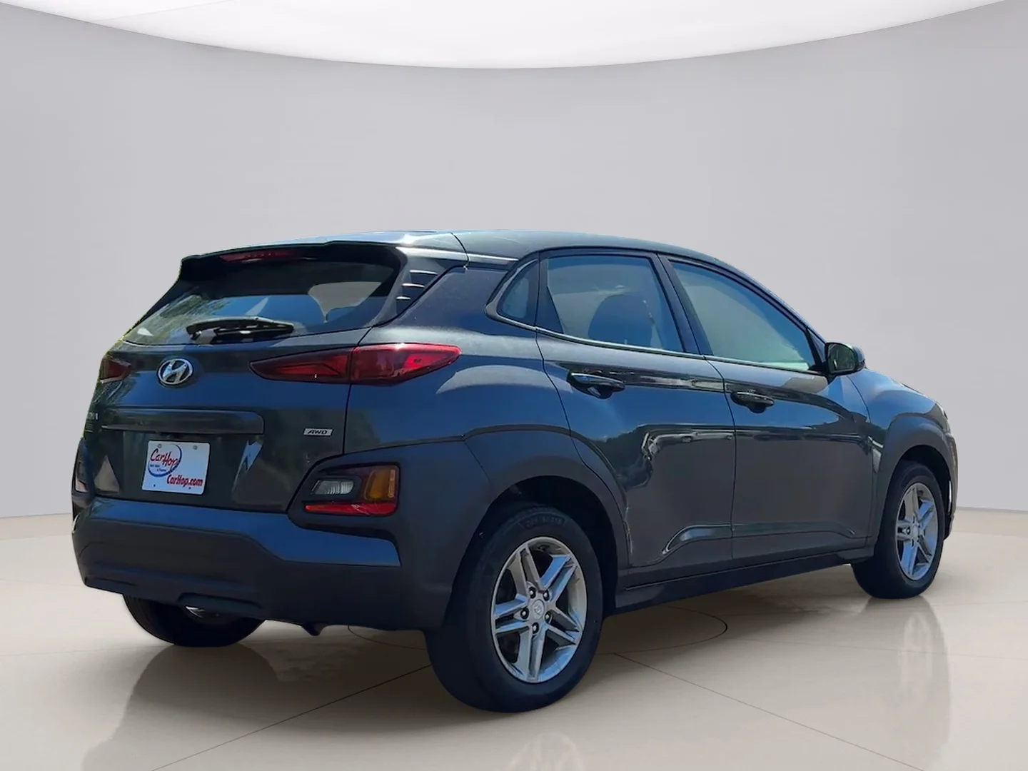 Used 2019 Gray Hyundai SE image 5