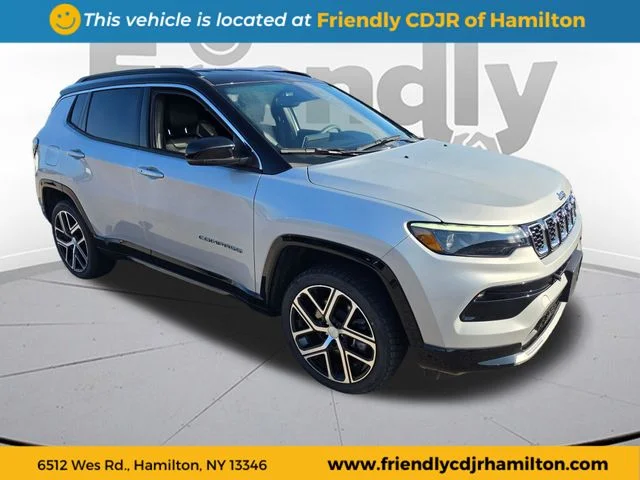 Used 2024 Silver Jeep Limited image 1