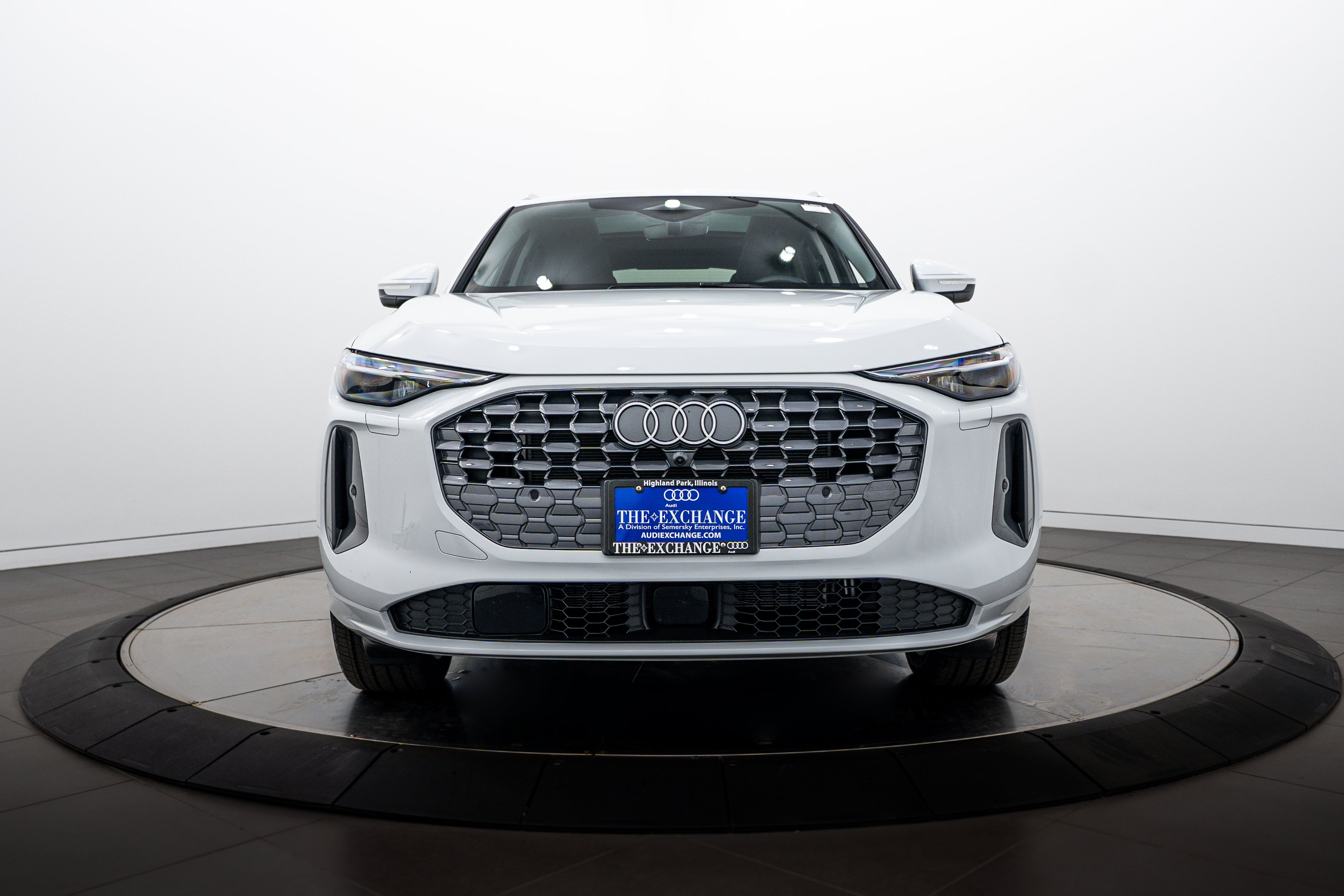 Used 2025 Glacier White Metallic Audi Premium Plus image 23