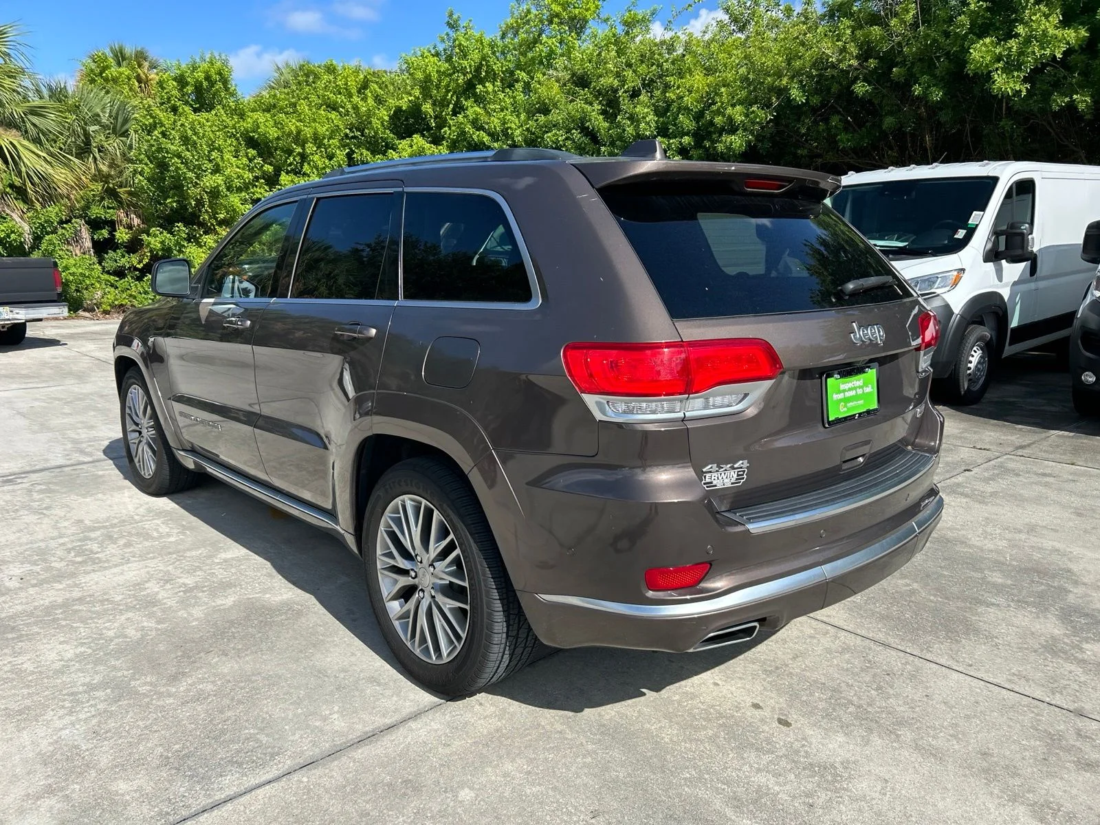 Used 2018 Brown Metallic Jeep Summit image 3