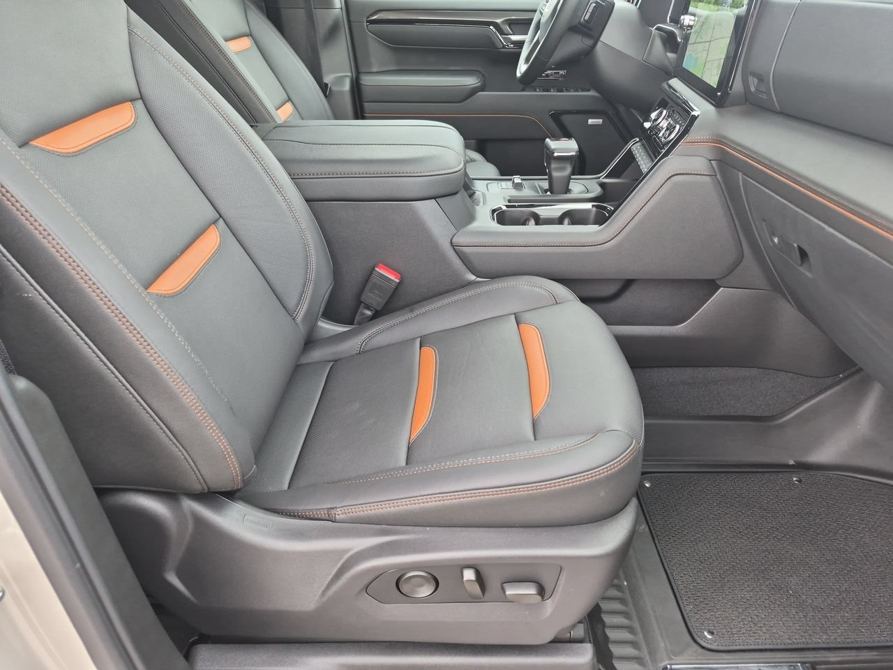 2026 GMC Sierra 1500 AT4 - Photo 27