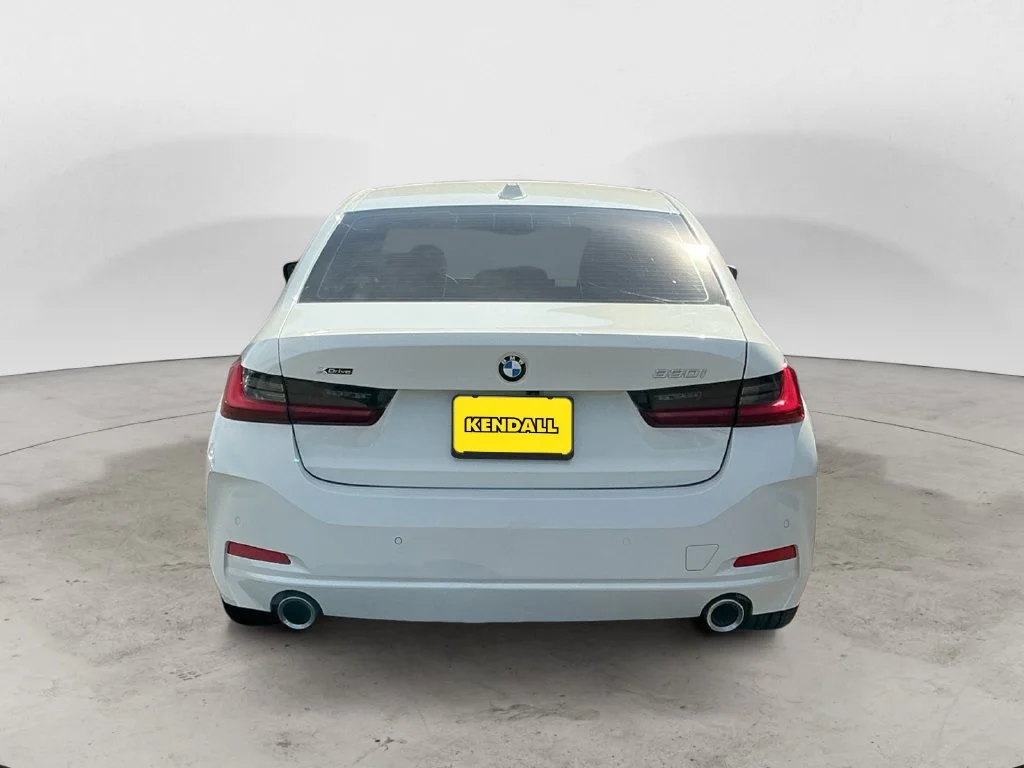 Used 2025 White BMW 330i xDrive image 10