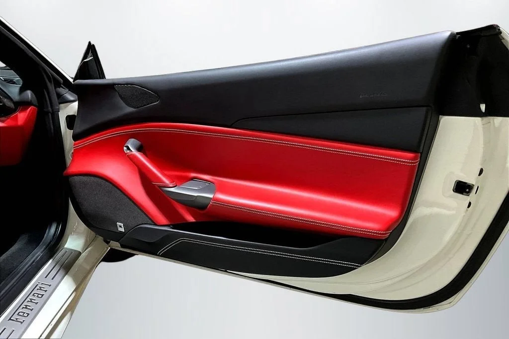 Used 2019 Bianco Avus Ferrari  image 22