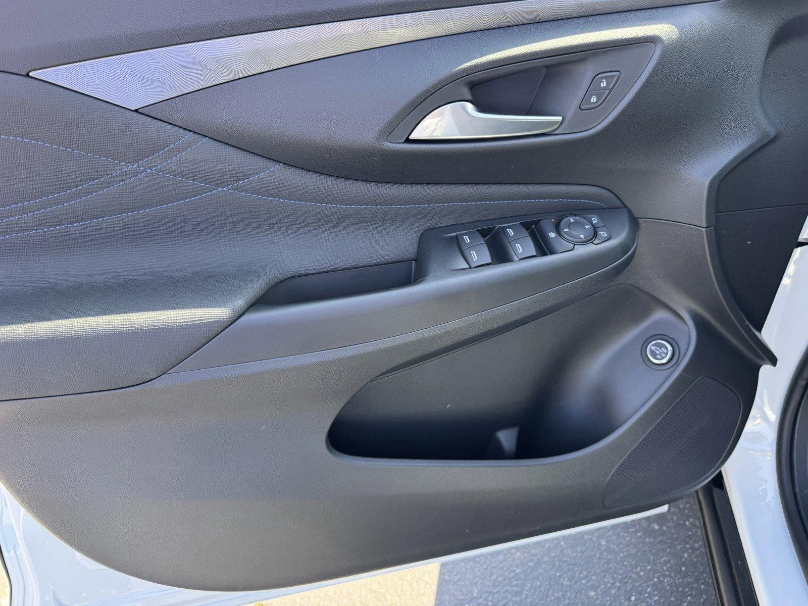 New 2026 Summit White Buick Sport Touring image 14