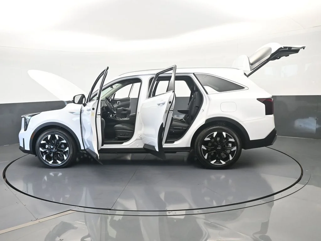 Used 2025 Glacial White Pearl Kia EX image 75