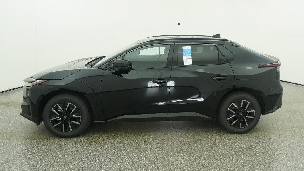 New 2026 Midnight Black Metallic Toyota XLE image 3