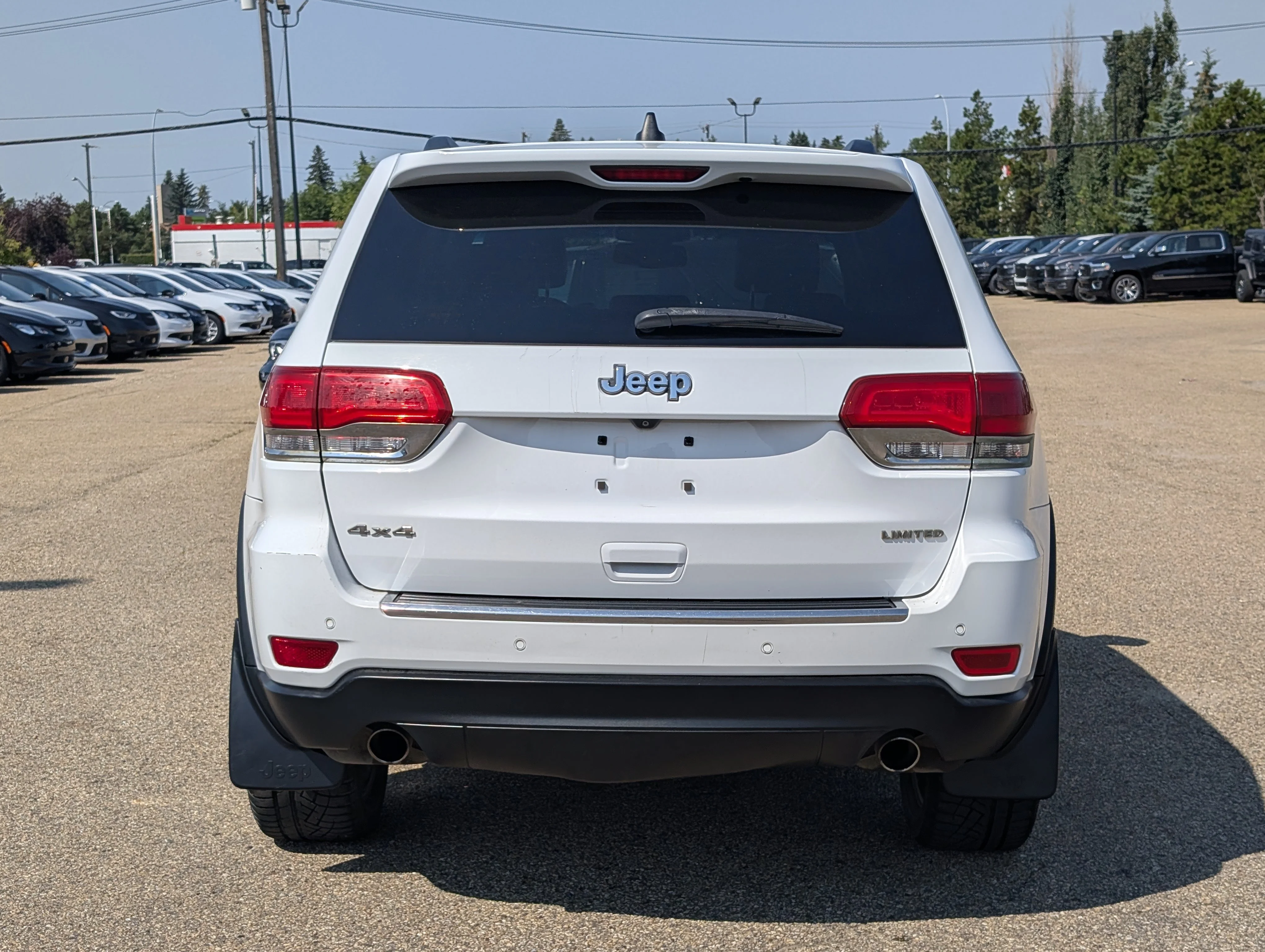 Used 2014 Bright White Clearcoat Jeep Limited image 5
