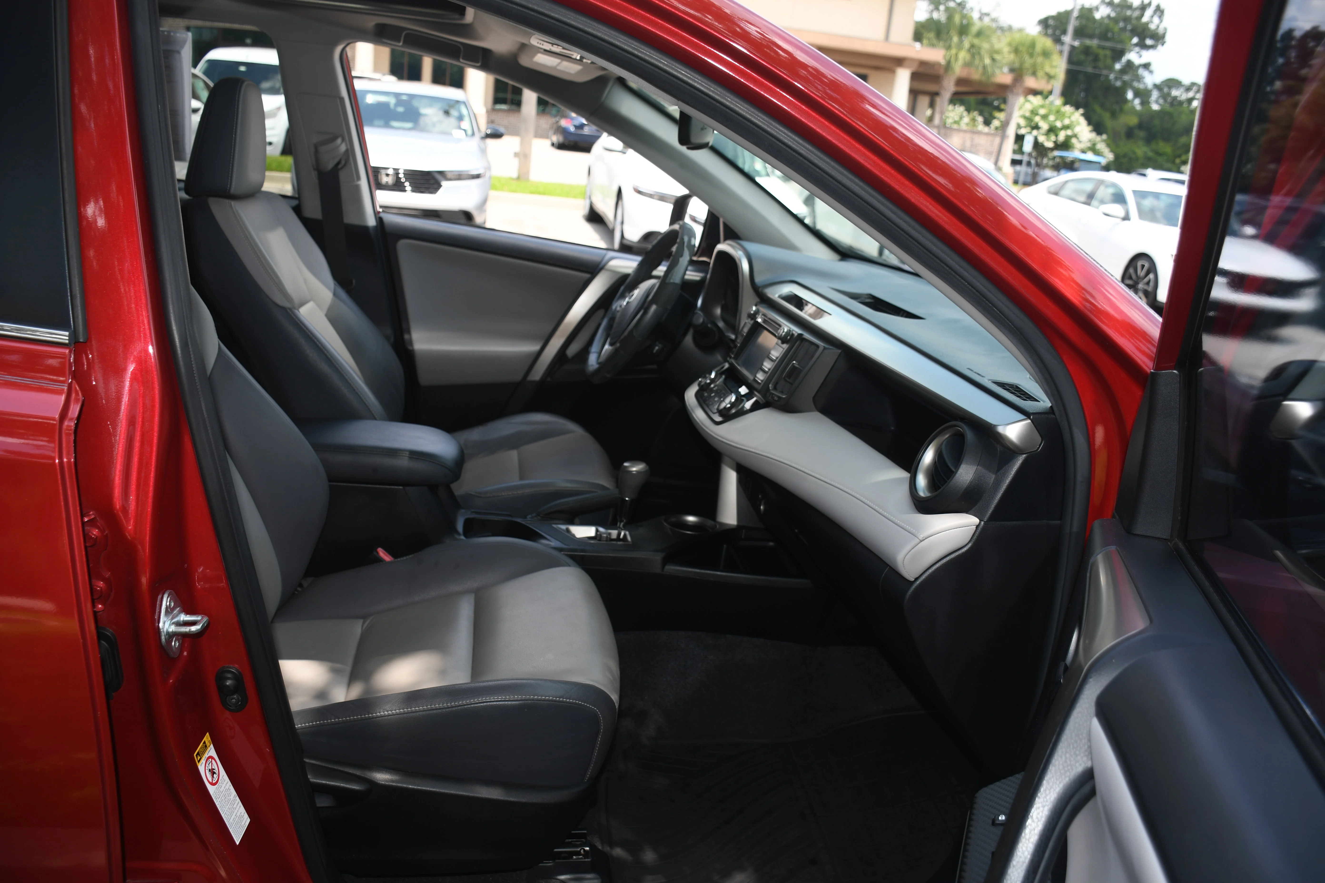 Used 2015 Red Toyota Limited image 22