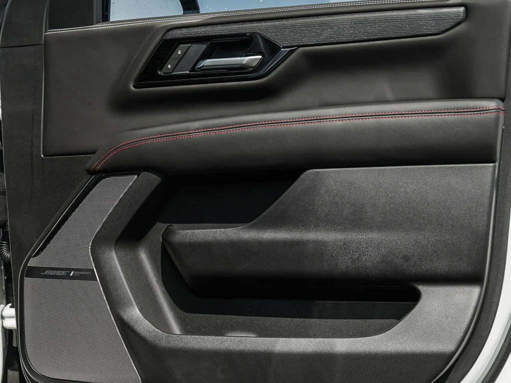 2026 GMC Yukon XL AT4 Ultimate - Photo 11