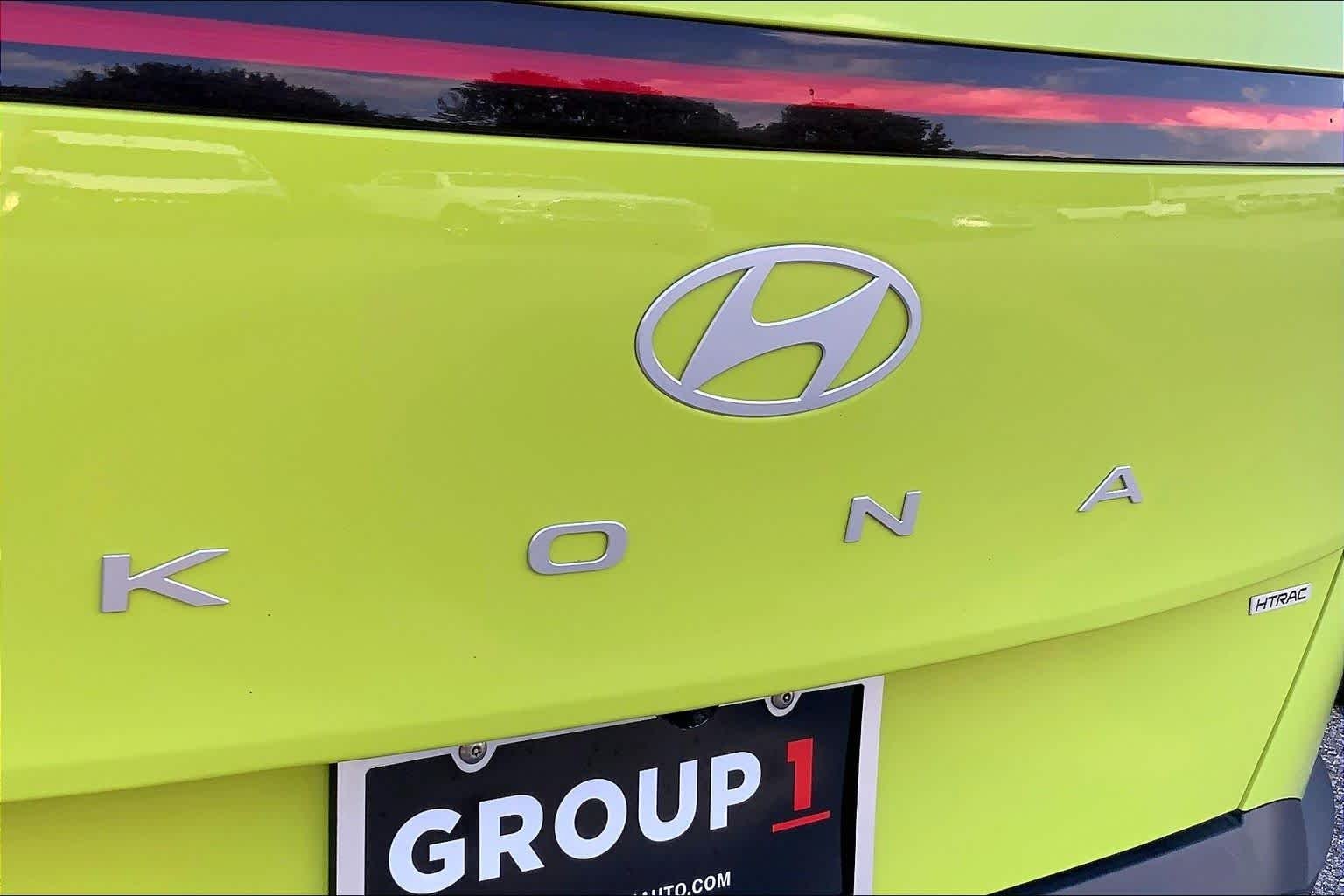 Used 2024 Neoteric Yellow Hyundai SEL image 28