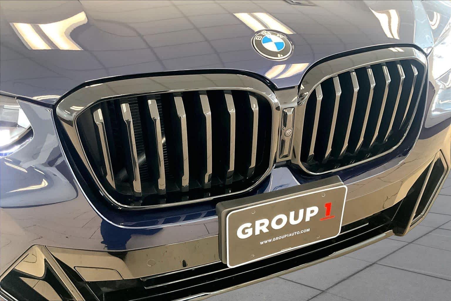 Used 2024 Tanzanite Blue II Metallic BMW sDrive30i image 29