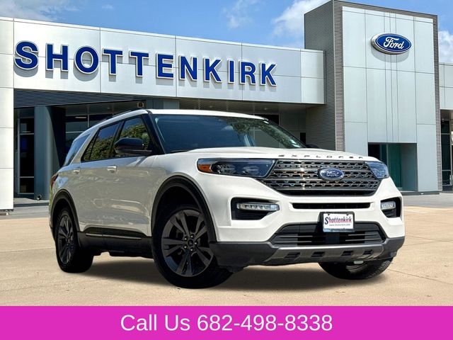 Used 2022 White Ford XLT image 1