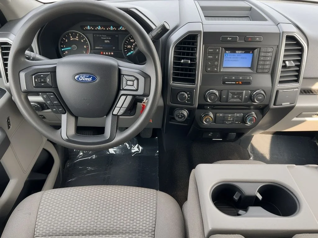 Used 2018 Black Ford XLT image 5