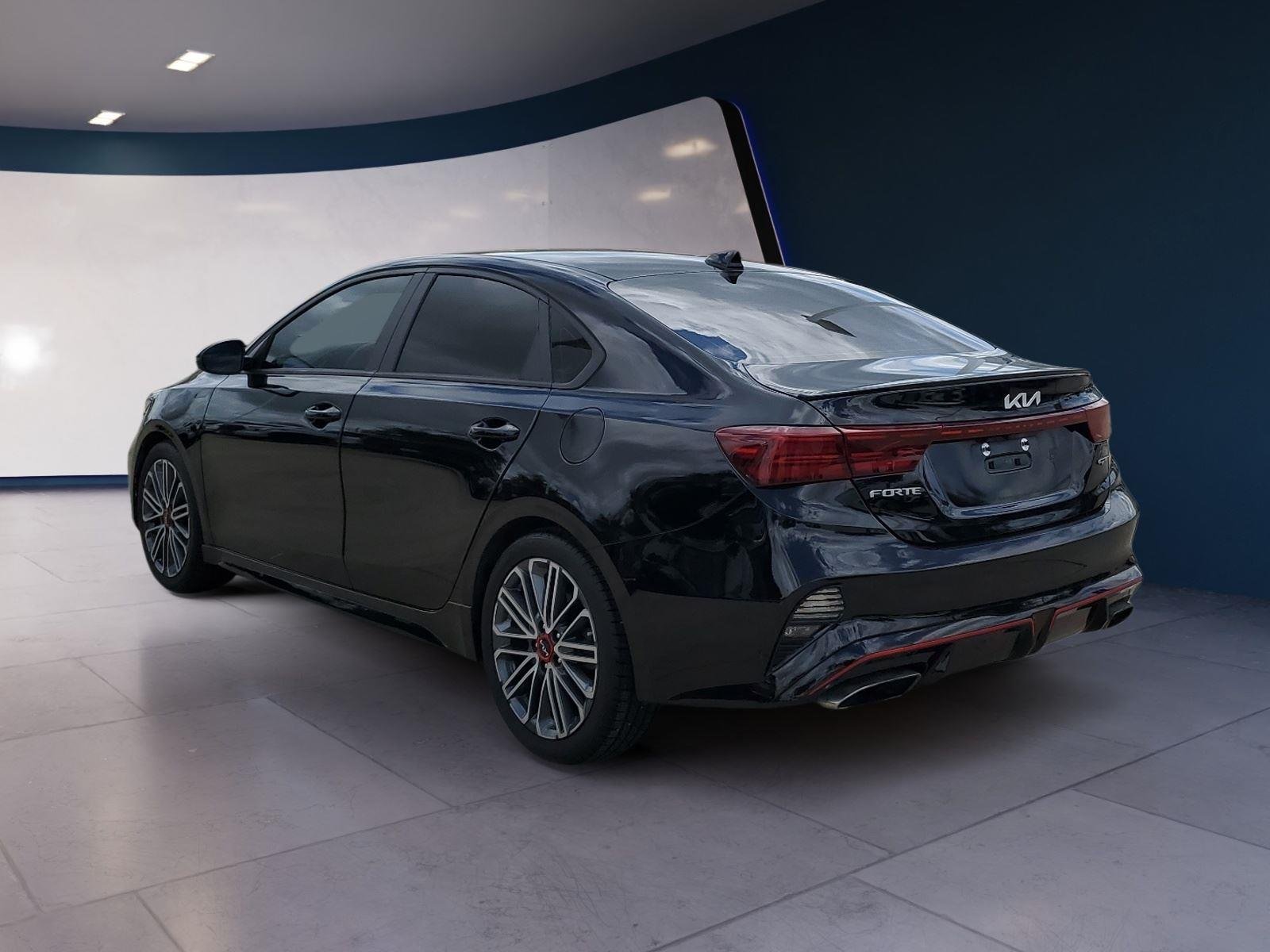 2023 Kia Forte GT - Photo 3