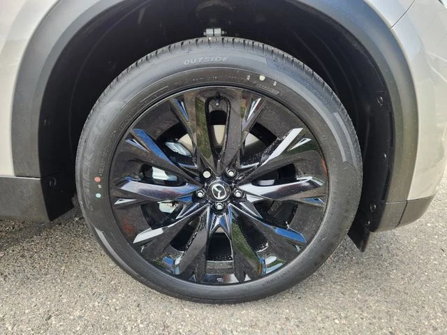 Used 2025 Silver Mazda Premium image 20