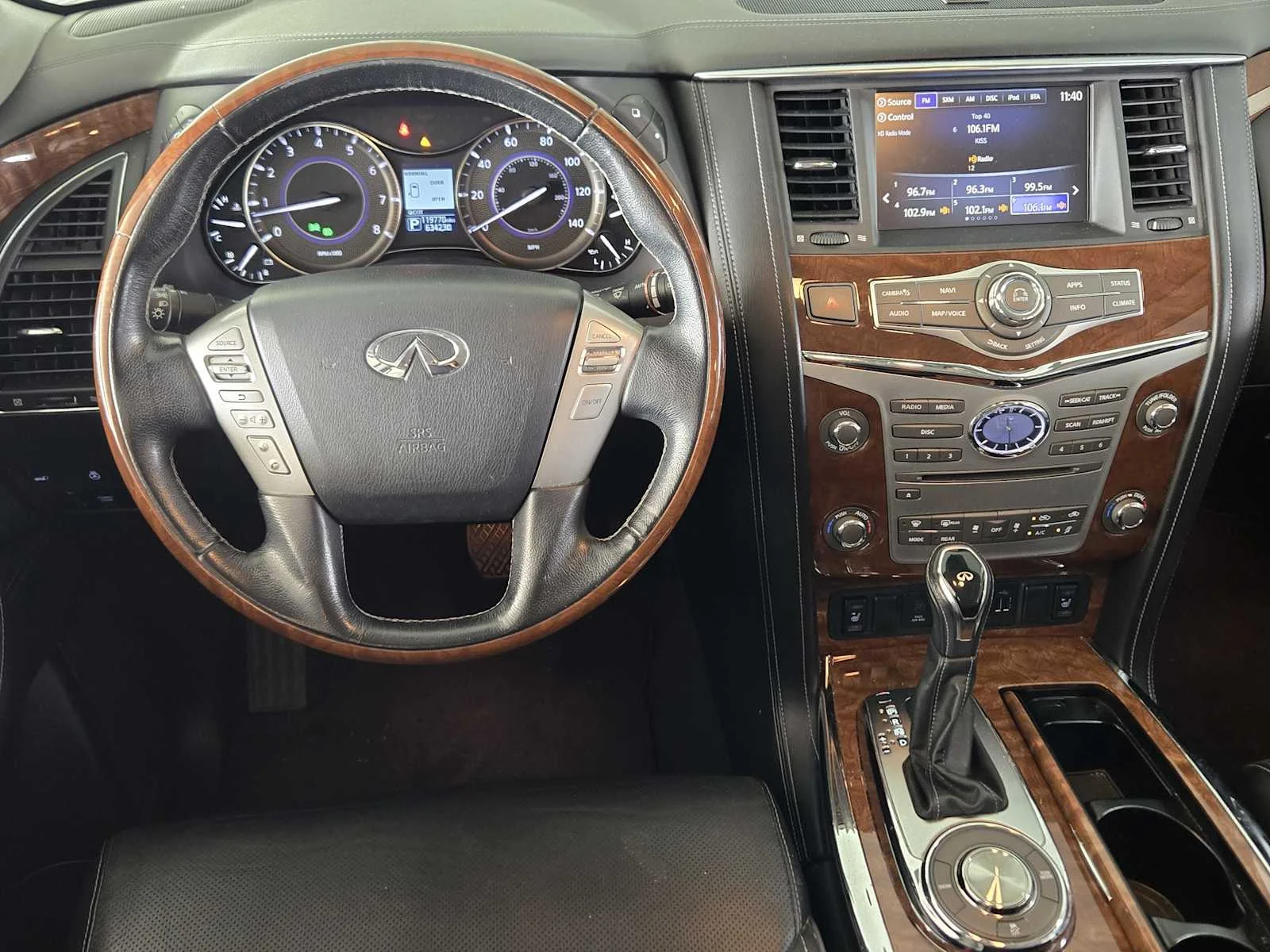 Used 2018 Champagne Quartz INFINITI  image 25