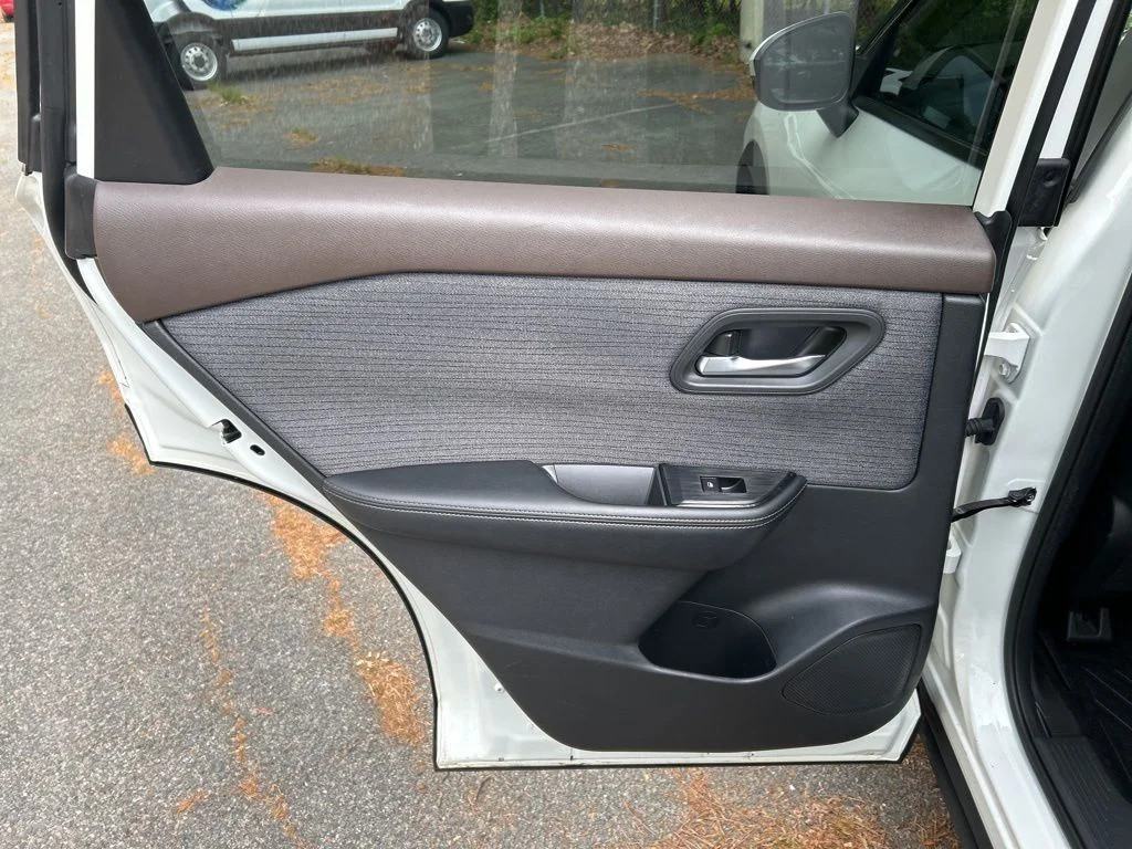 Used 2023 White Nissan SV image 24