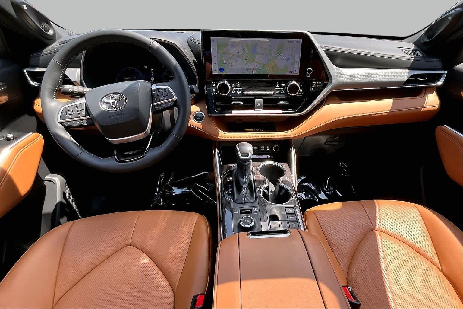 Used 2025 Ruby Flare Pearl Toyota Platinum image 15