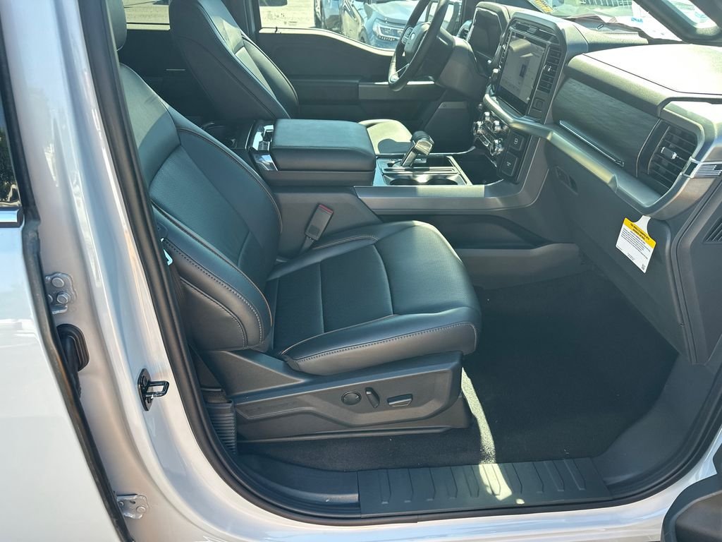 New 2025 White Ford Lariat image 13
