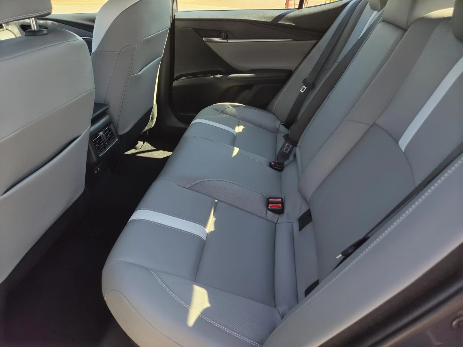 Used 2025 Gray Toyota SE (Natl) image 29