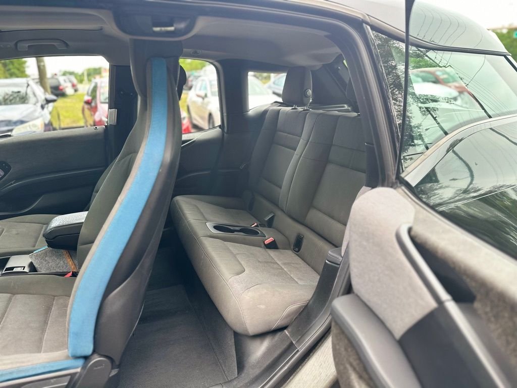 2016 BMW i3 - Photo 21