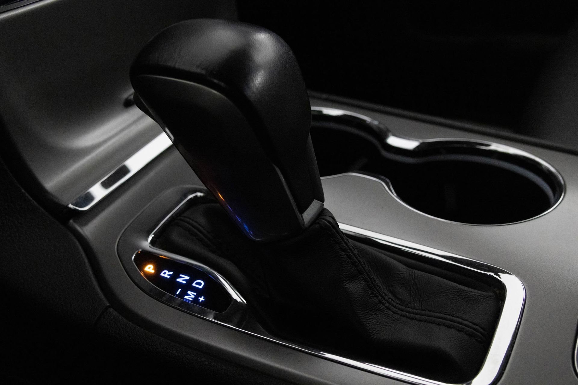 2022 JEEP GRAND CHEROKEE - Image 24