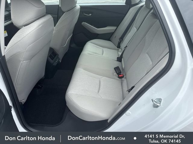 New 2026 Platinum White Pearl Honda LX image 13