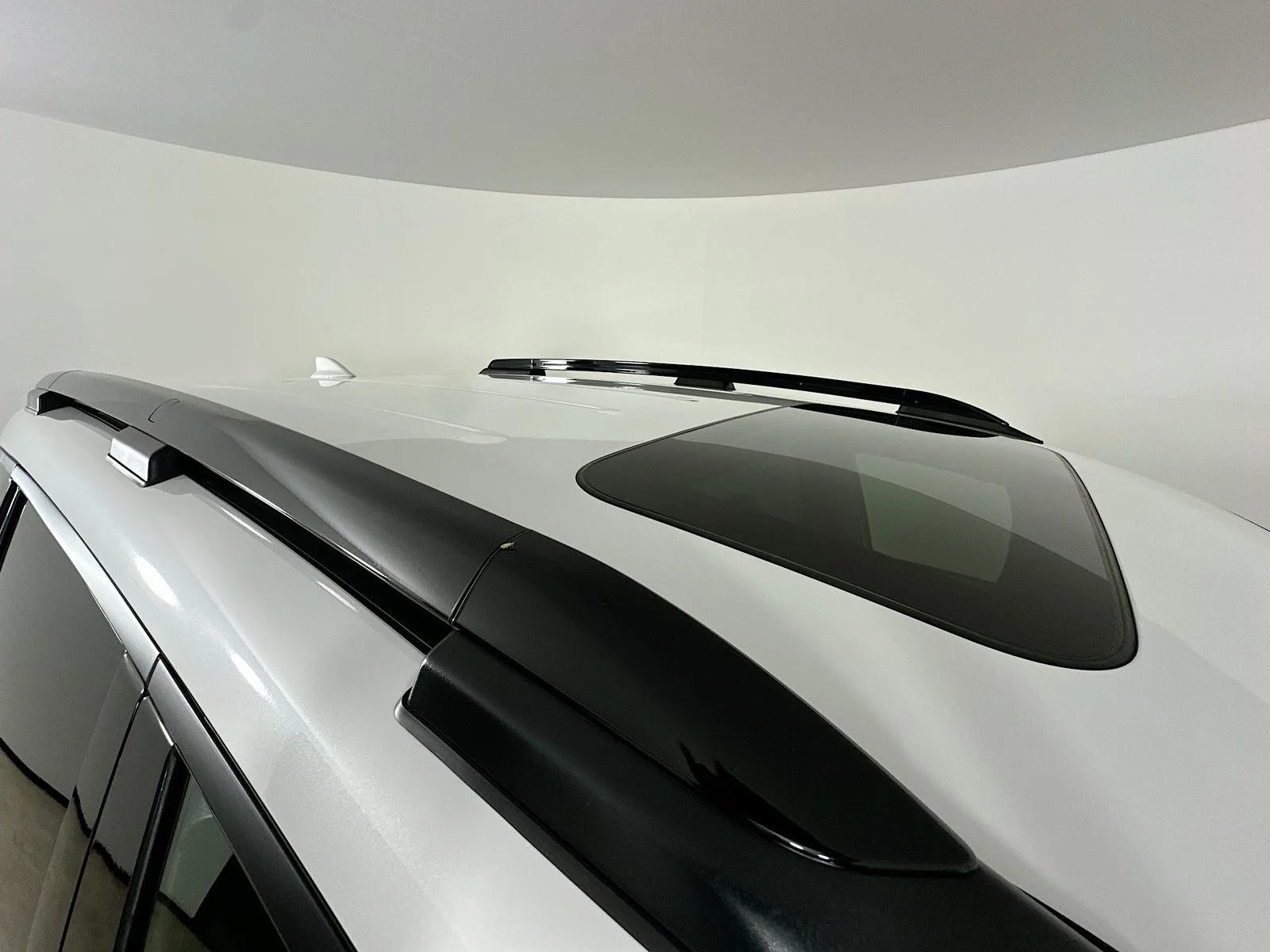 Used 2024 White Honda  image 11