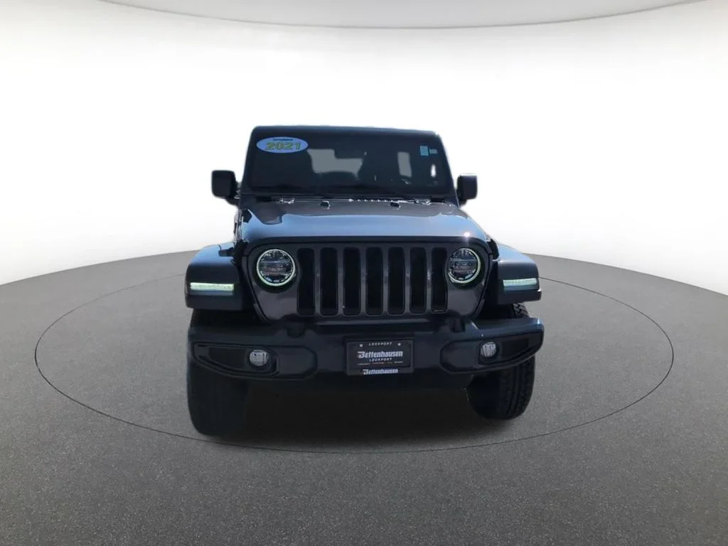 Certified Used 2021 Gray Jeep Unlimited Sahara Altitude image 2