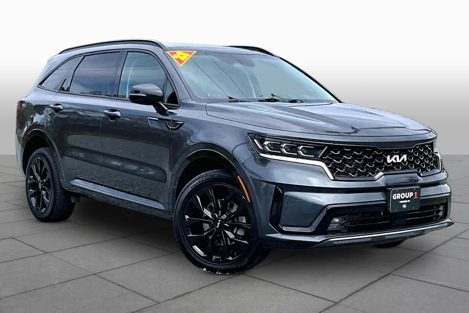 Used 2022 Gravity Grey Kia SX image 3