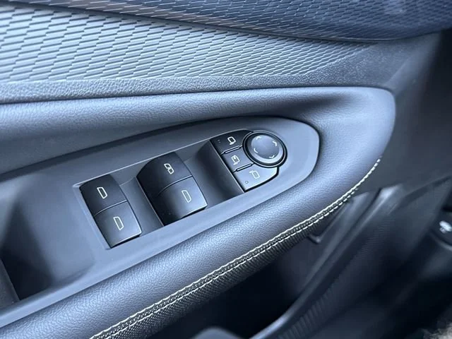 2025 Chevrolet Blazer EV LT - Photo 15