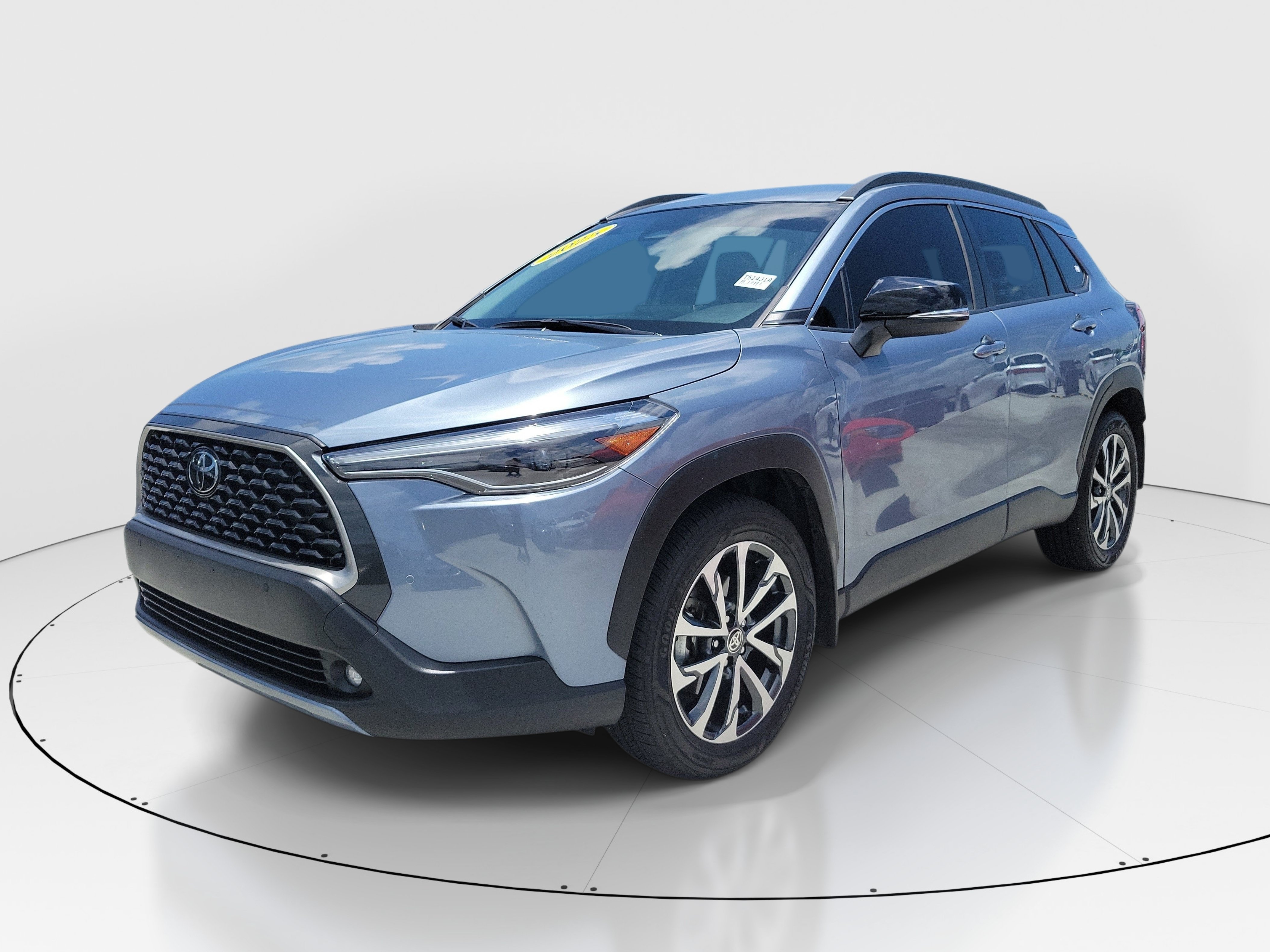 Certified Used 2025 Toyota Corolla Cross XLE SUV in Miami #T51431A
